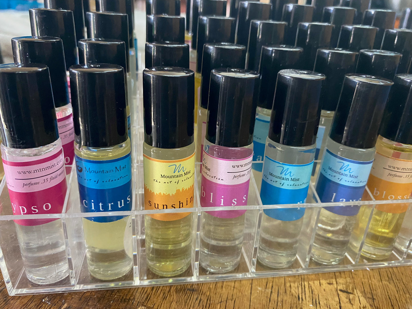 * Roll-On Perfume Display Set